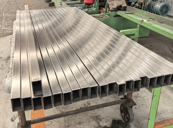 普洱建筑工程行业用不锈钢无缝钢管